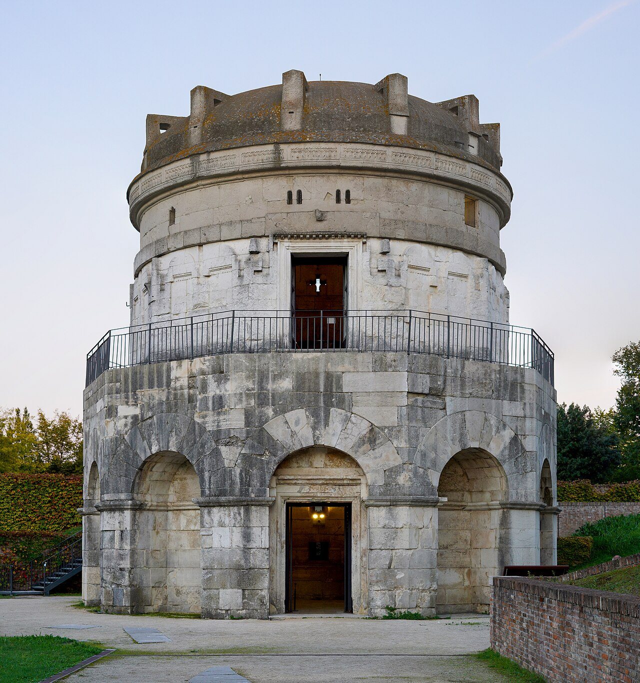 Mausoleo di Teodorico kőépülete Ravennában