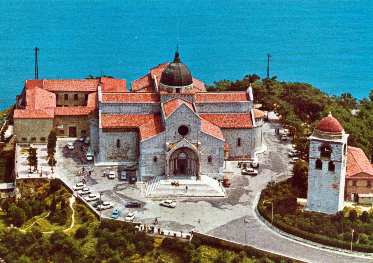 Cattedrale di San Ciriaco, Ancona a Guasco-dombon